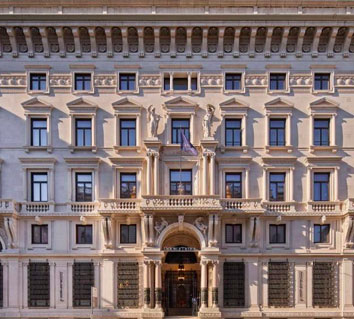 Palazzo Sant’Angelo et DoubleTree by Hilton Trieste